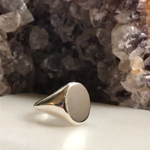 Hoorsenbuhs Signet Ring size 9